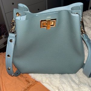 Lulu’s purse